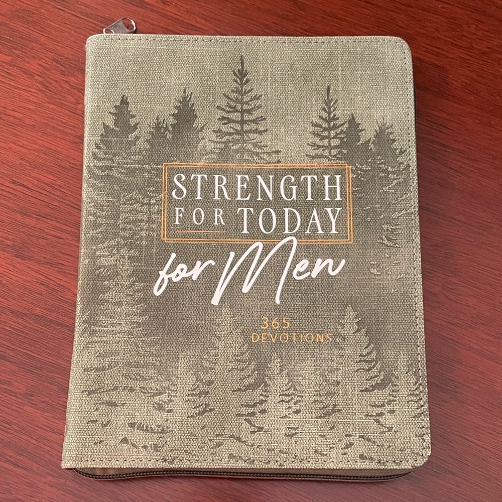Men’s NWT Strength for Today Devotional Book - Green Cover - Christmas Gift